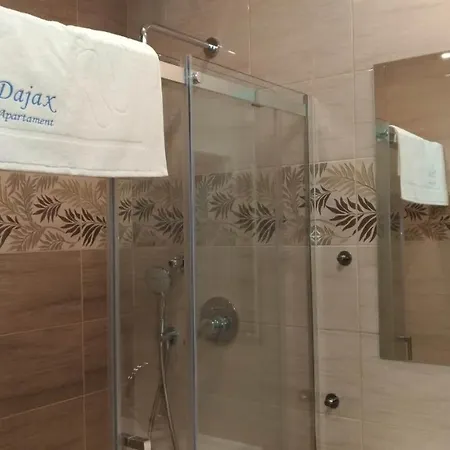 شقة Dajax *